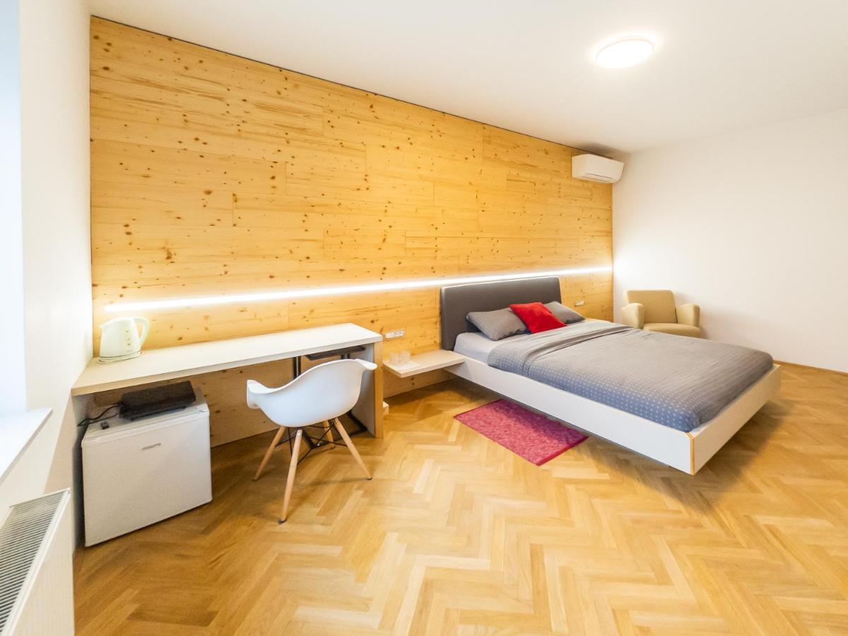 Kamr'Ca Apartment Ljubljana Ngoại thất bức ảnh