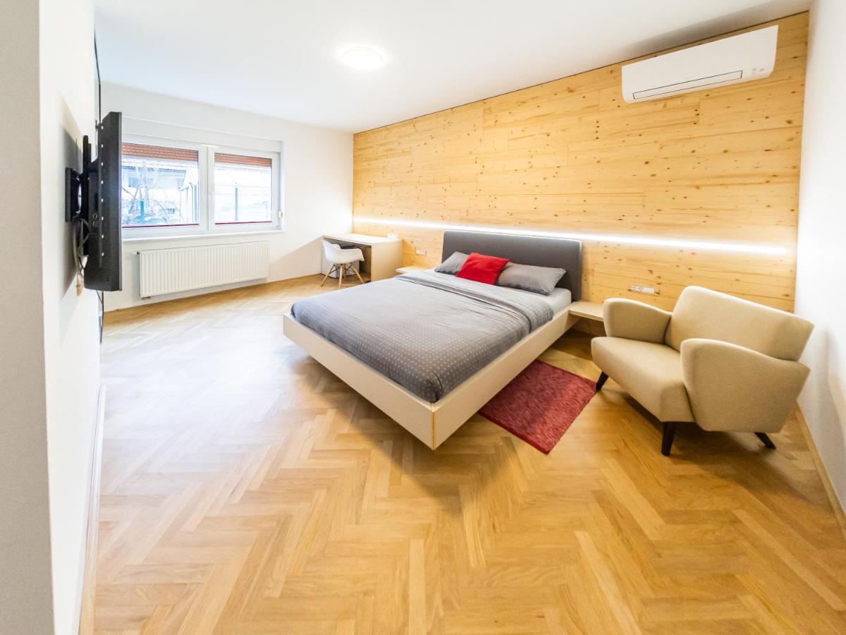 Kamr'Ca Apartment Ljubljana Ngoại thất bức ảnh