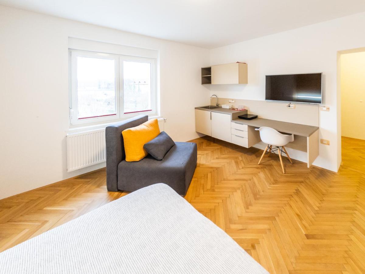 Kamr'Ca Apartment Ljubljana Ngoại thất bức ảnh