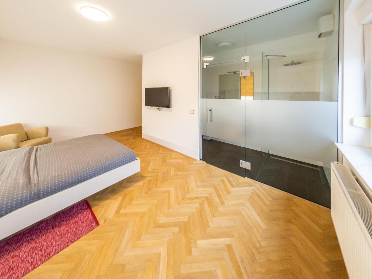 Kamr'Ca Apartment Ljubljana Ngoại thất bức ảnh